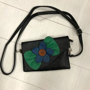 SAX Crossbody Purse with Adorable Flower attached NWOT Black